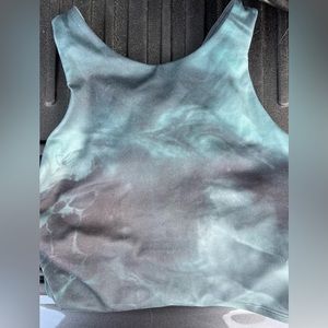 Athleta Conscious Crop